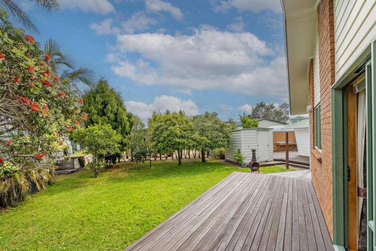 7 Martin Place Cooks Beach_29