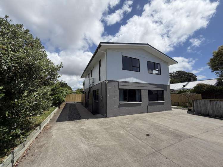 74 Catherine Crescent (Upstairs) Whitianga_13