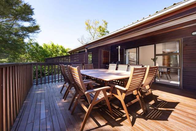 2/171 Atkinson Road Titirangi_3