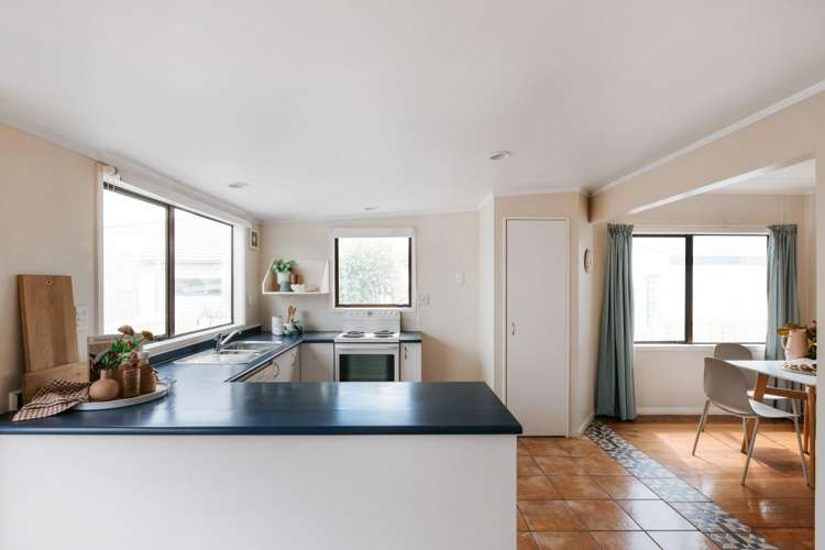 240a Range Road Papamoa_17