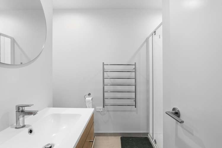 2/30 Frederick Street Waltham_9