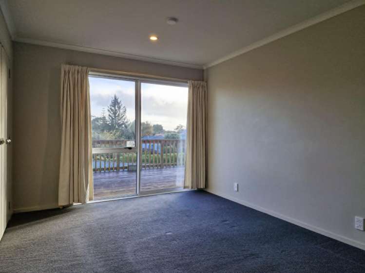 111 Glenpark Ave 2157_10