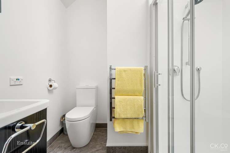 9 Derwent Lee Grove Epuni_10