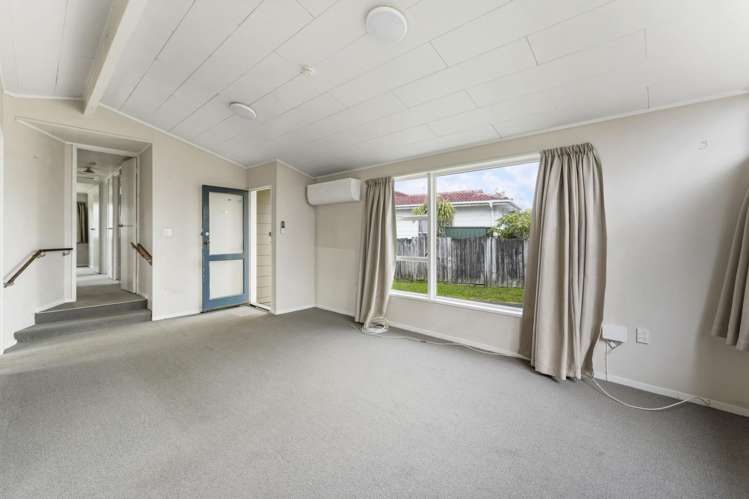 134 Mahia Road Wattle Downs_6