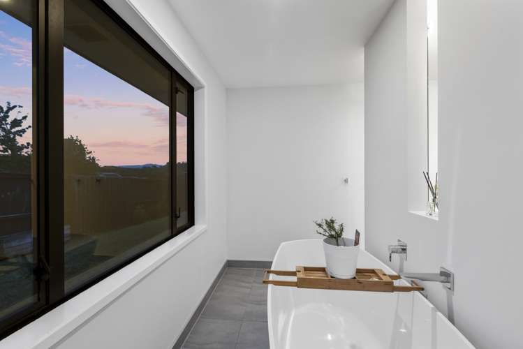 76 Puhirake Crescent Pyes Pa_27