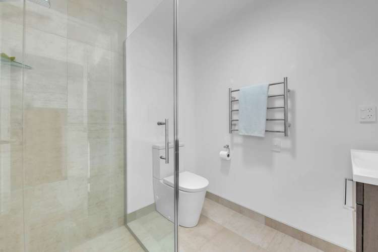 166 Seventh View Avenue Beachlands_11