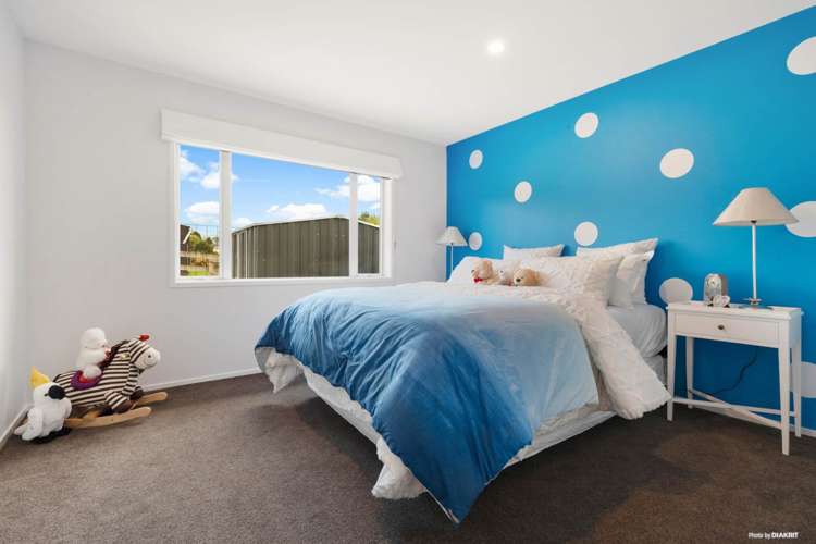 21 Lawrence Carter Drive Bombay_21