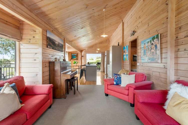 41 Holland Close Pauanui_14