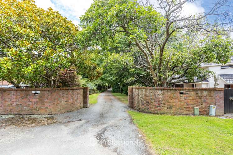 20 Barton Road Heretaunga_2