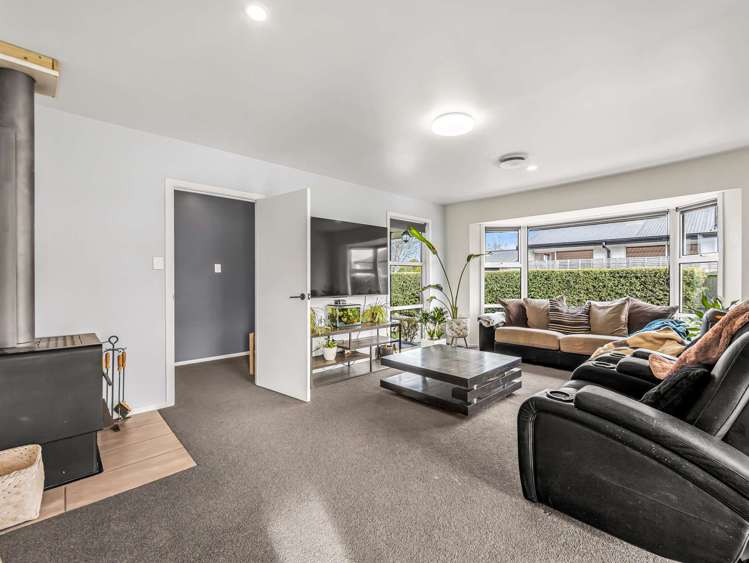 81 Gray Crescent_4