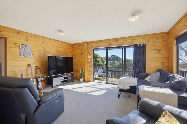 32 Northumberland Street Cannons Creek_7