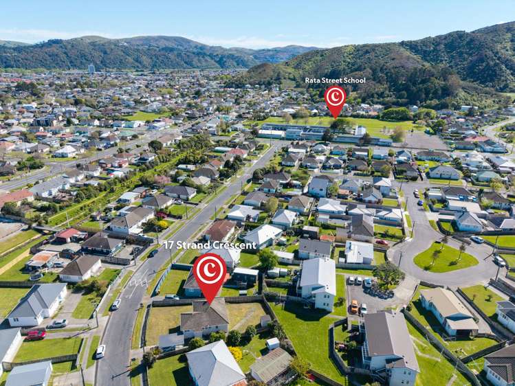 17 Strand Crescent Naenae_15