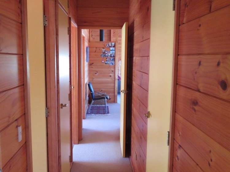 121 Bambury Place Onemana_13