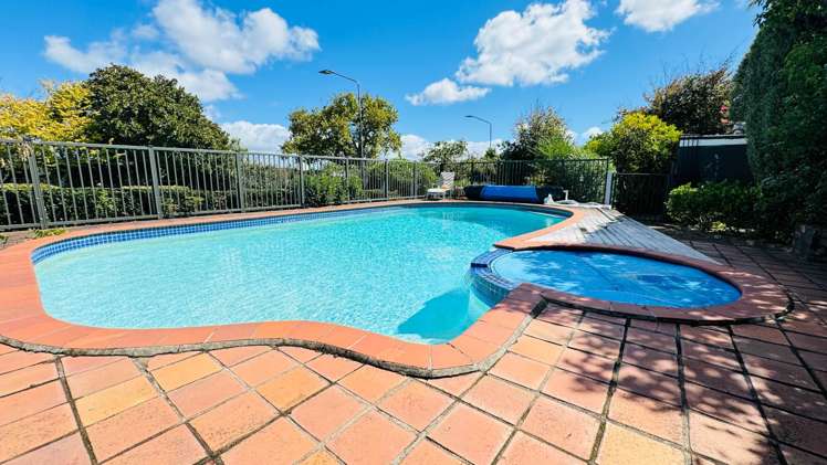 137 Long Drive St Heliers_7