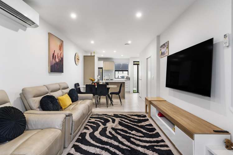 16 Rorida Lane Flat Bush_2