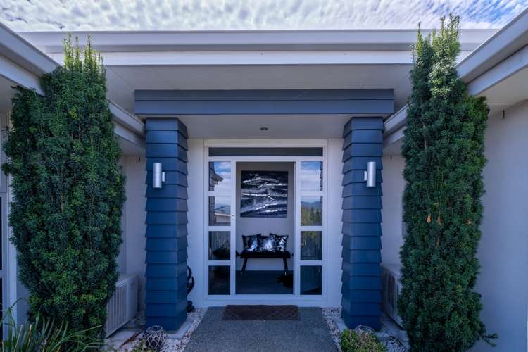 16 Istana Place Britannia Heights_5