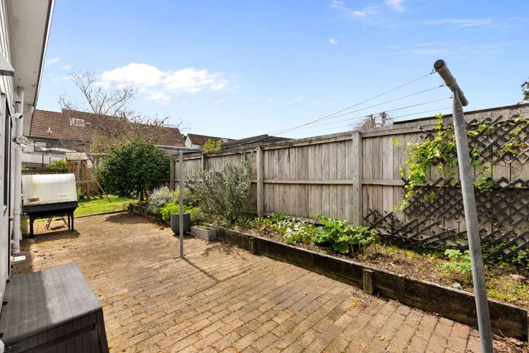 80b Aviemore Drive Highland Park_26