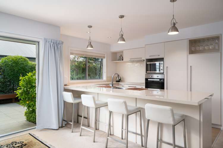 4 Noumea Drive Rangatira Park_10