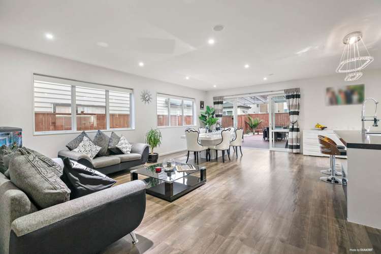 32 Rosewell Crescent Flat Bush_2