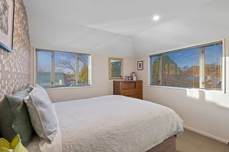 7 Douglas Street Lincoln_27