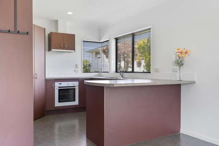 1/10 Frederick Street Two Mile Bay_2