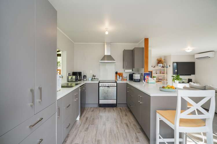 137 Dunns Road Otatara_2