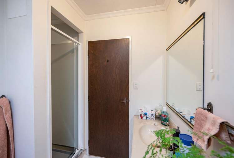 2/14 Marsden Road 10816_5