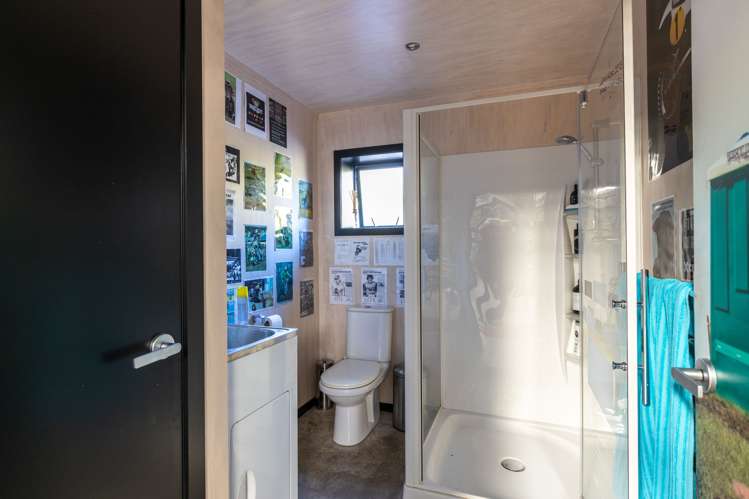 1895 Egmont Road Kaimiro_23