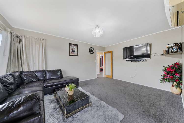 40 Momona Street Wainuiomata_3