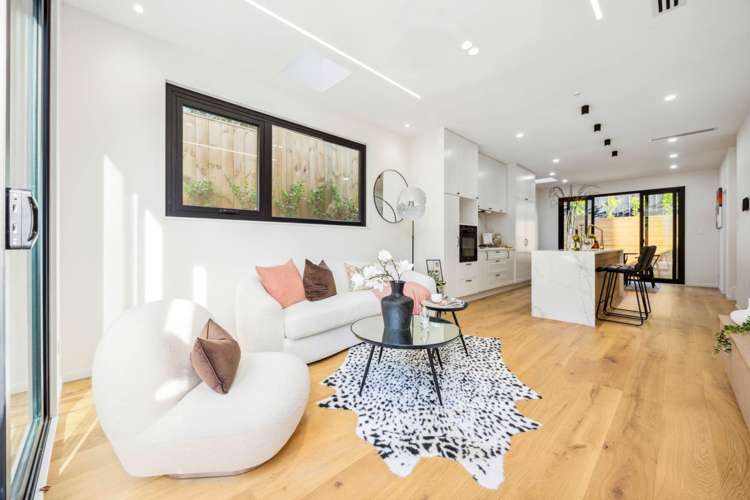 37D Windmill Road_5