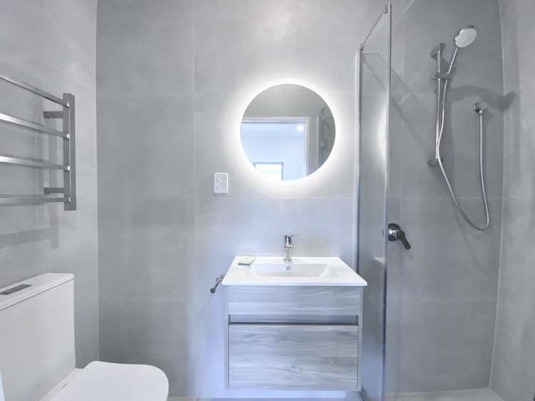 113A Luke Street East 10057_13