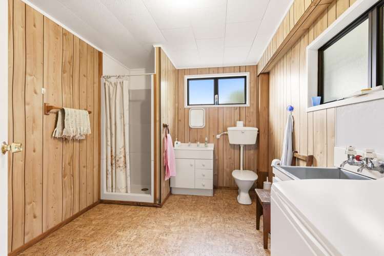 2/10 Pikikotuku Place Kuratau_16