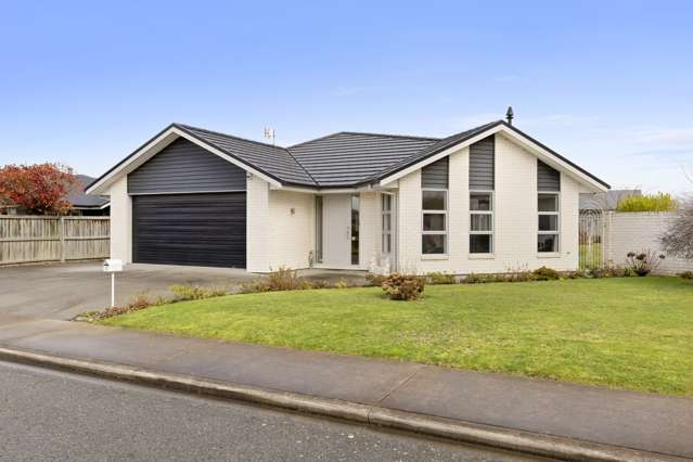Lifestyle, Space & Serious Garaging!