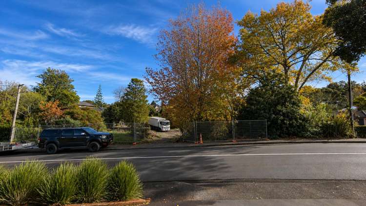 21 & 23 Atkinson Road Titirangi_1