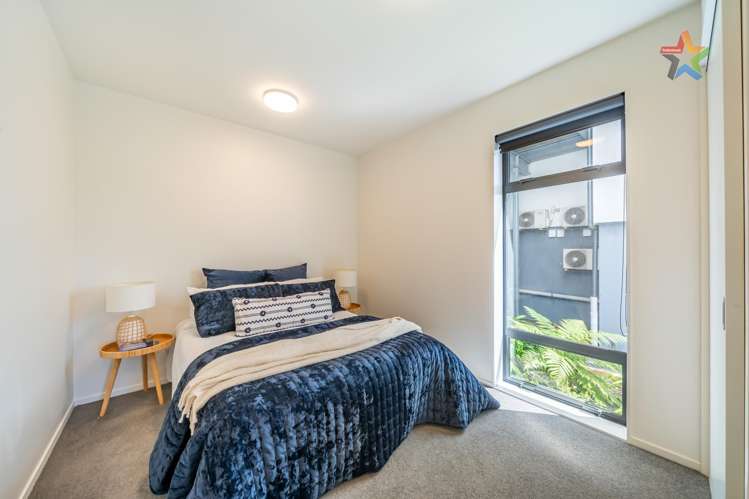 2/65 Tiketike Way Brooklyn_7