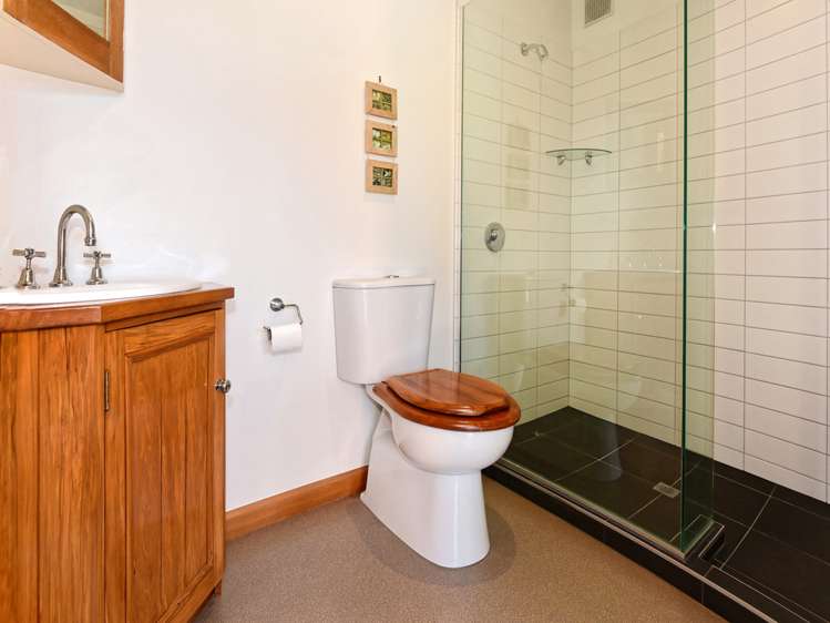 2/133 Port Hills Road Heathcote Valley_17