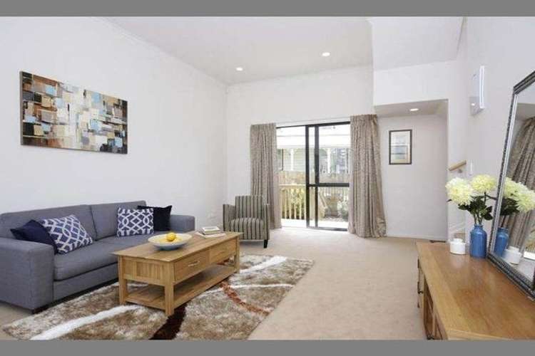 10/2 Swan Hill Drive Glen Eden_1