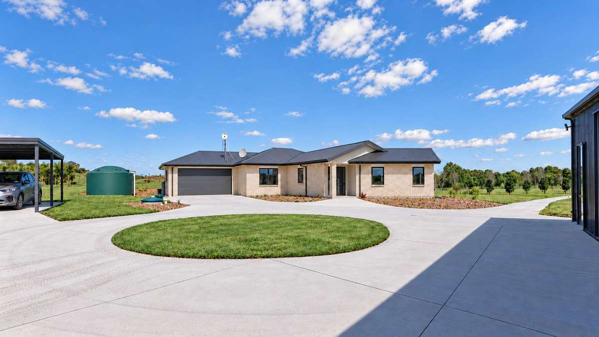 380 Churchill East Road_0