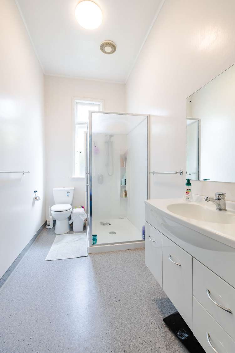 24 Gladstone Road North East Valley_24