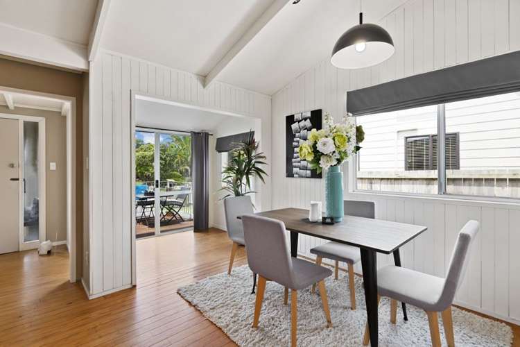 9 Walton Street Red Beach_15