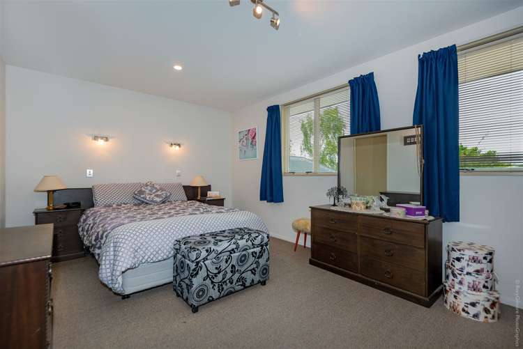 2 Palm Drive Shirley_16