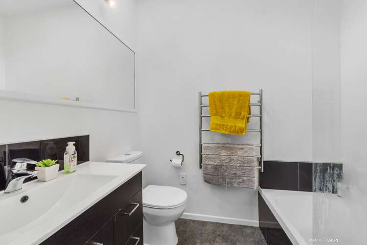 5/33 Halswater Drive Churton Park_5