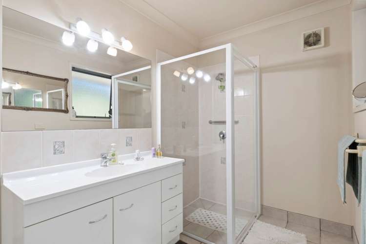 137a Vodanovich Road Te Atatu South_9