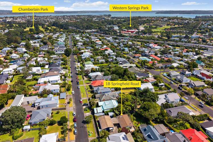 1B Springfield Road Morningside_16