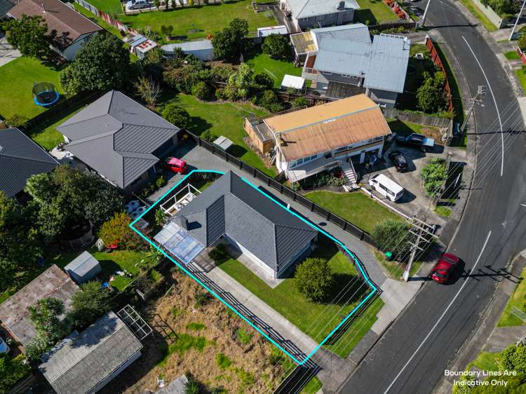 2 Meadow Crescent Te Atatu South_16