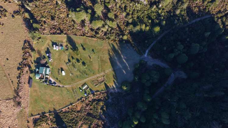 111 Bates Road Takaka Hill_36
