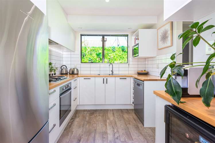 9 Wakelin Place Redwood_6