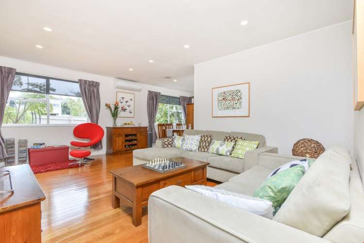 2 Pennycook Place Sunnyhills_11