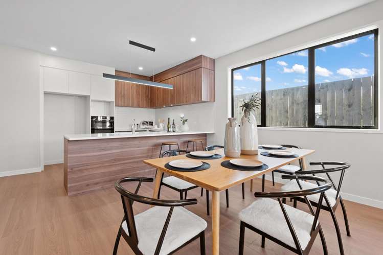 98 Huanui Drive Orewa_11
