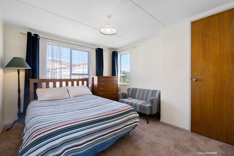 7 Tukanae Street Strathmore Park_8